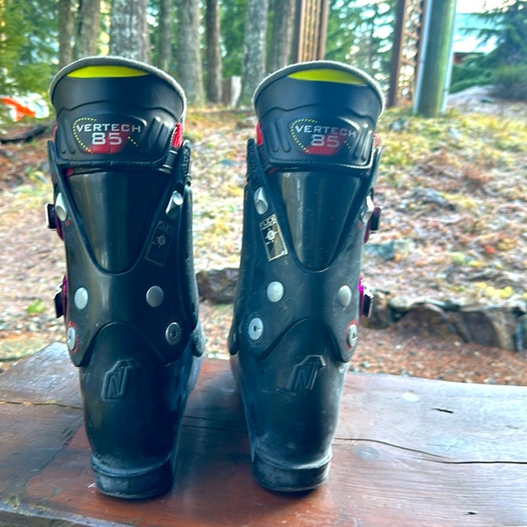 Men’s ski boot - Picture 3 of 3